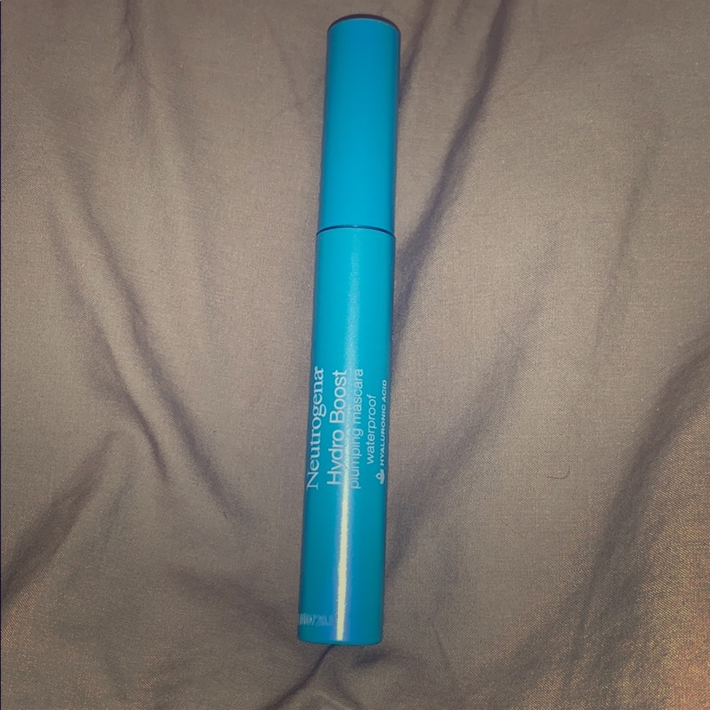 Neutrogena HydroBoost Waterproof Plumping Mascara